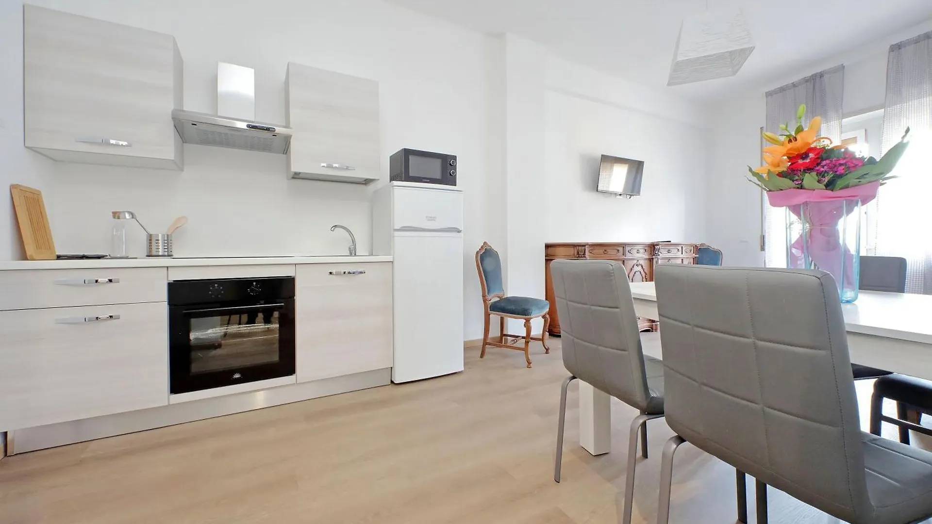 Trastevere 3 Apartments By Flatinrome